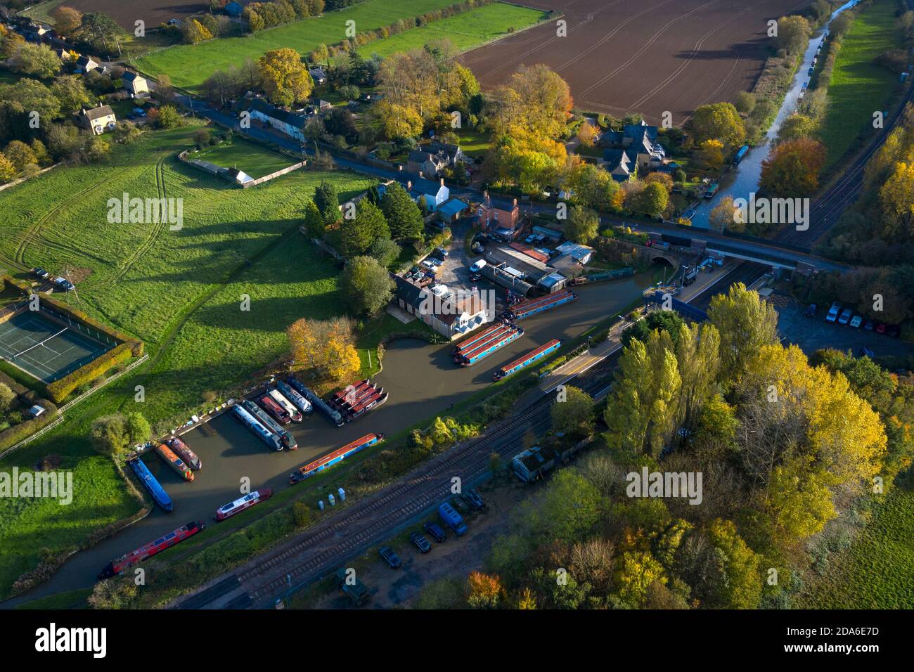 The Wharf and Oxford Canal at Lower Heyford, Oxfordshire,England Stock Photo