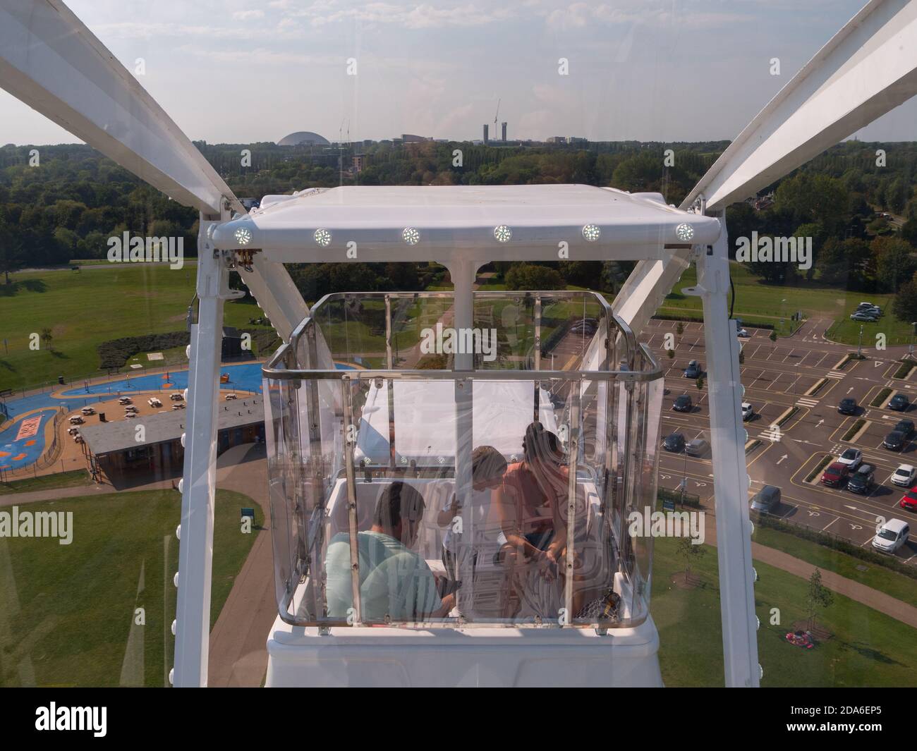 The WowMK Observation Wheel at Willen Lake in Milton Keynes Stock Photo