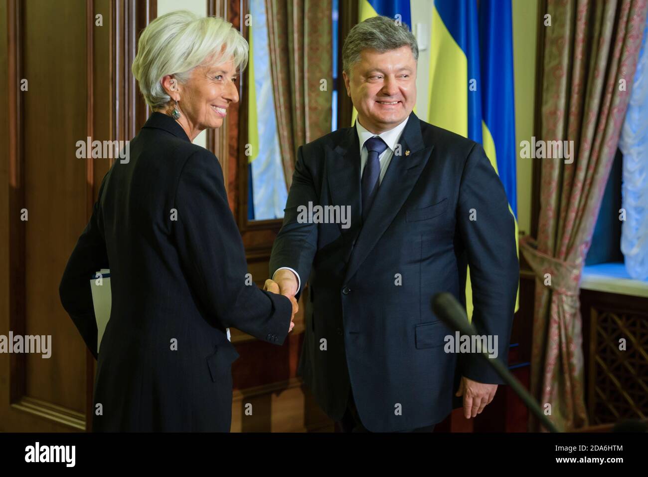 Мвф украина. МВФ нашел. Картина МВФ.