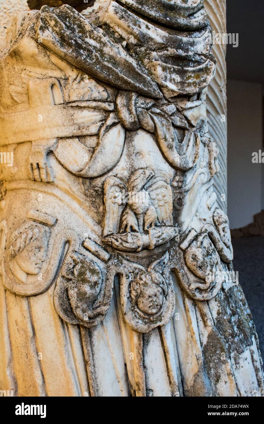 Vertical shot of a headless statue in the famous Roman ruins in Timgad, Algeria Stock Photo Alamy