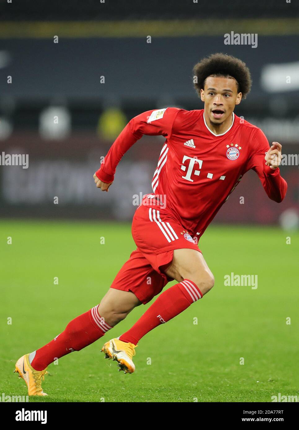 Leroy SANE (M), individual action with ball, action, football 1. Bundesliga,  7th matchday, Borussia Dortmund (DO) - FC Bayern Munich (M) 2: 3, on  November 7th, 2020 in Dortmund / Germany. Photo: