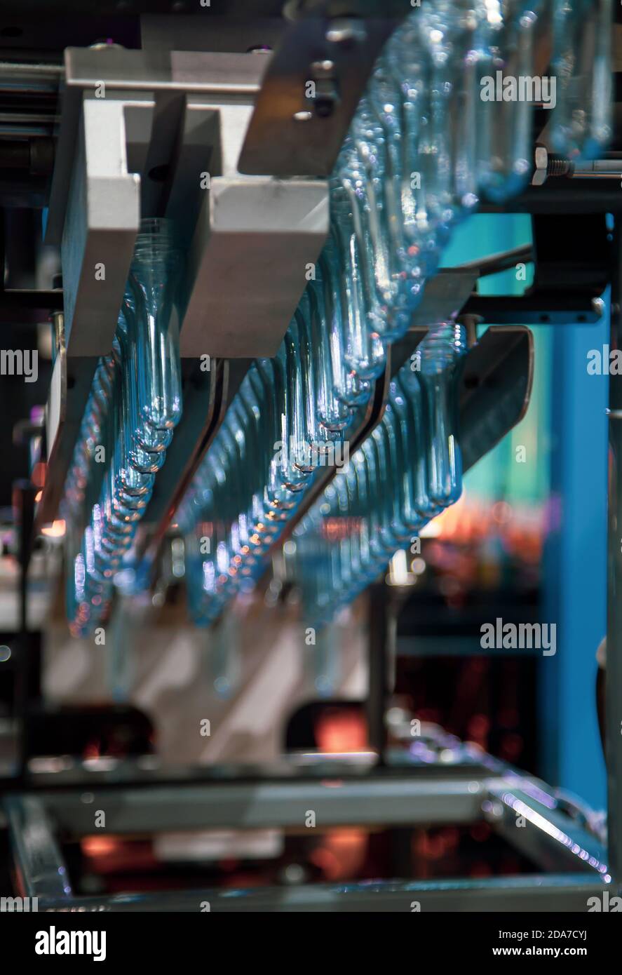 Raw material of PET plastic bottle on blowing machine preheat process