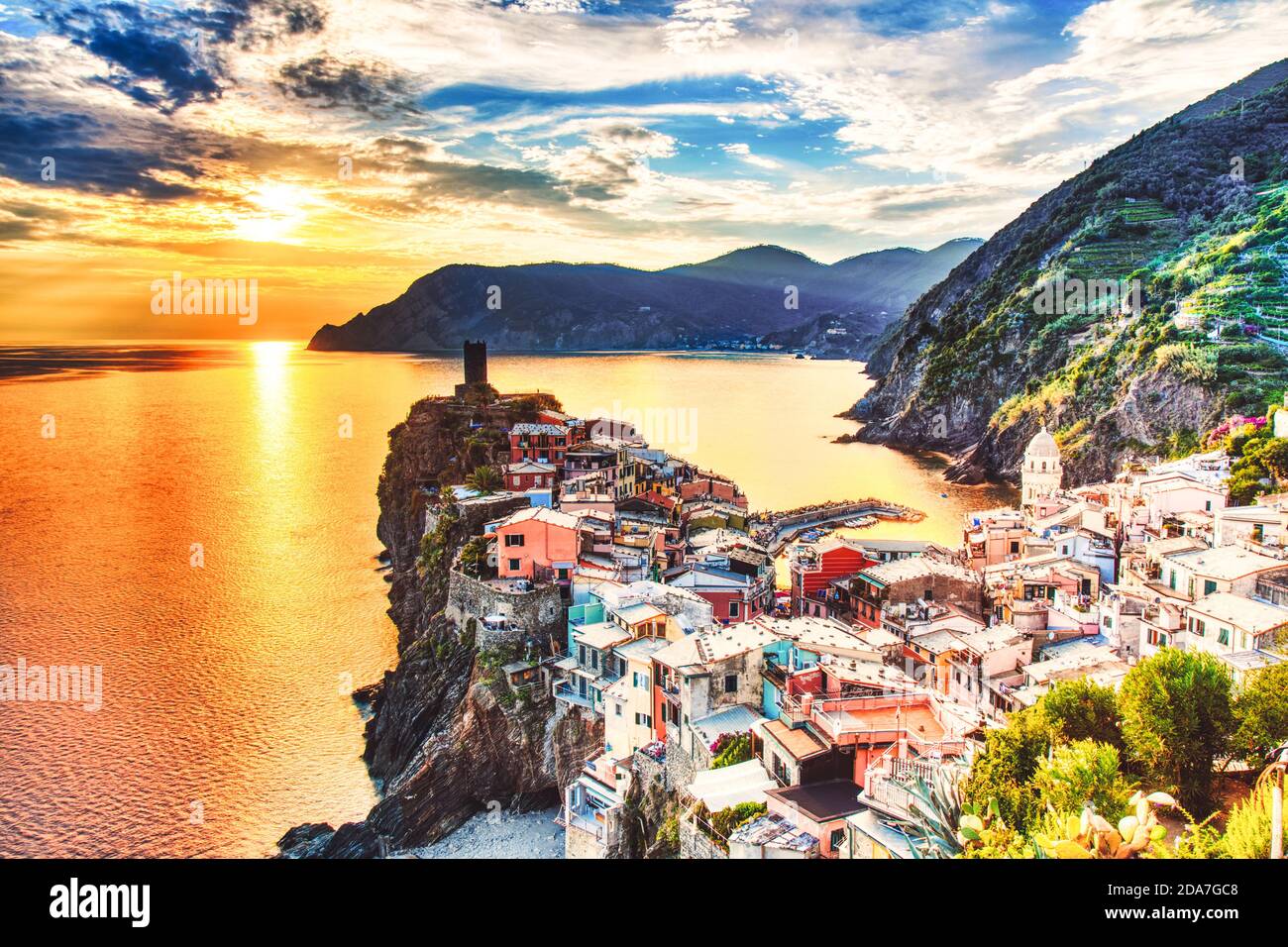 Vernazza Village At Sunset Cinque Terre Cinque Terre Italy Stock 