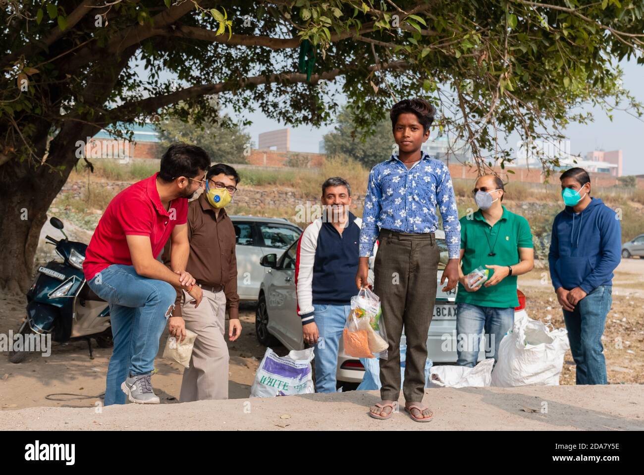Distributing Food Students High Resolution Stock Photography and Images ...