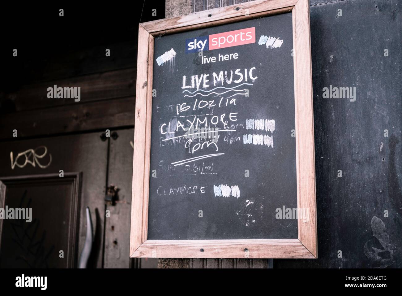 Glasgow Old sign Board, Restrictions, Lockdown Stock Photo Alamy