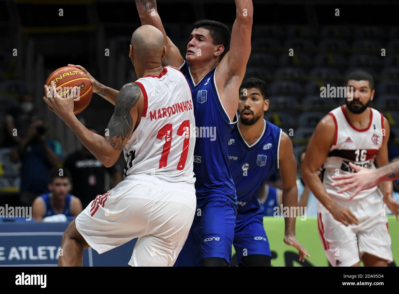 New brazil basketball hi-res stock photography and images - Page 2