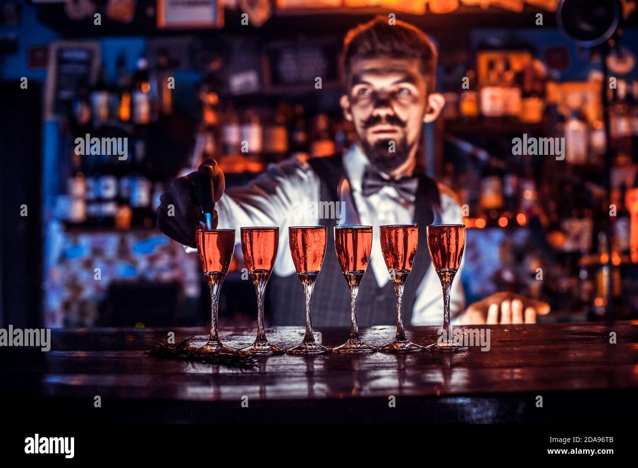 Portrait young man creates hi-res stock photography and images - Alamy
