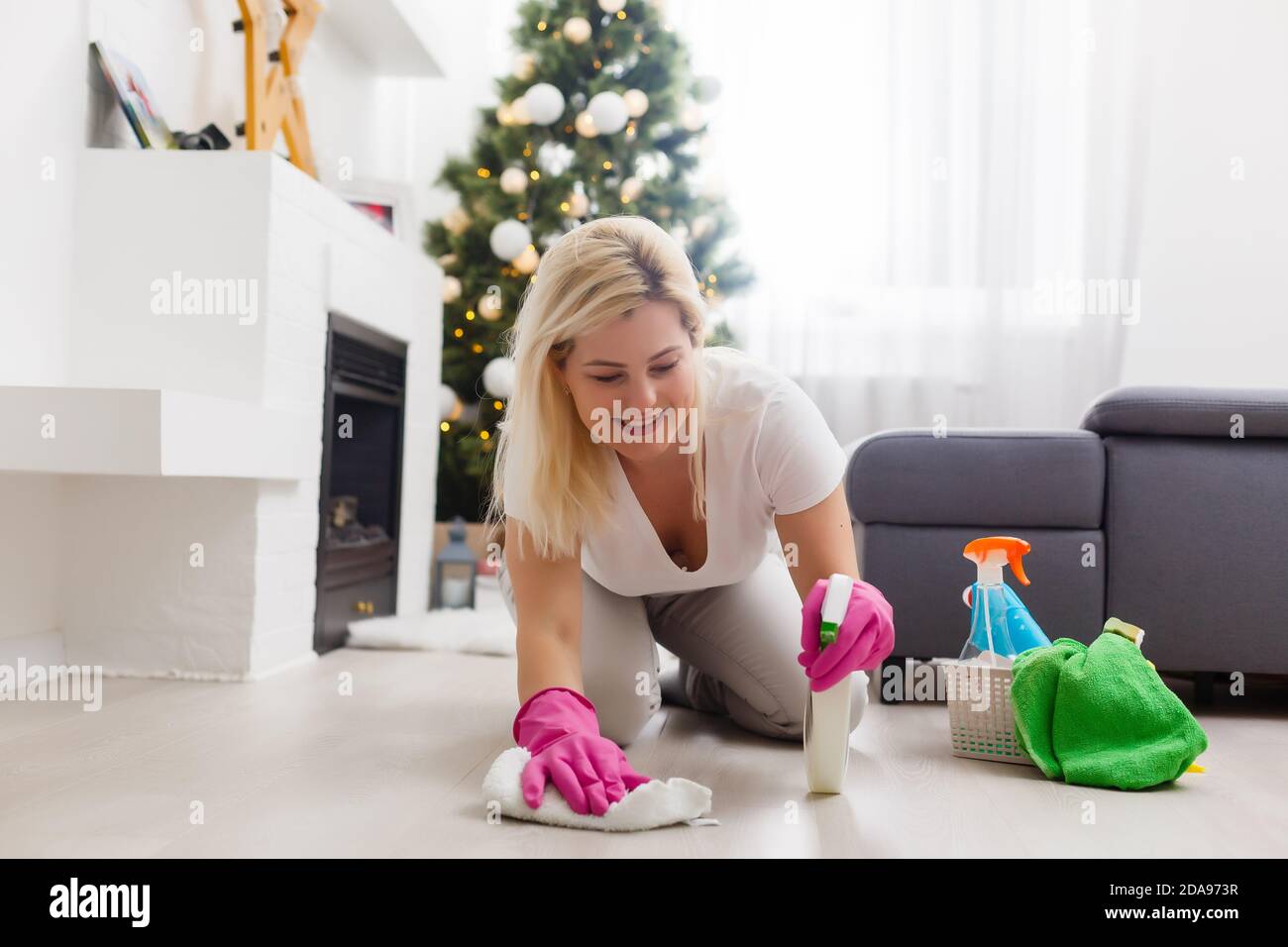 House party mess hi-res stock photography and images - Alamy