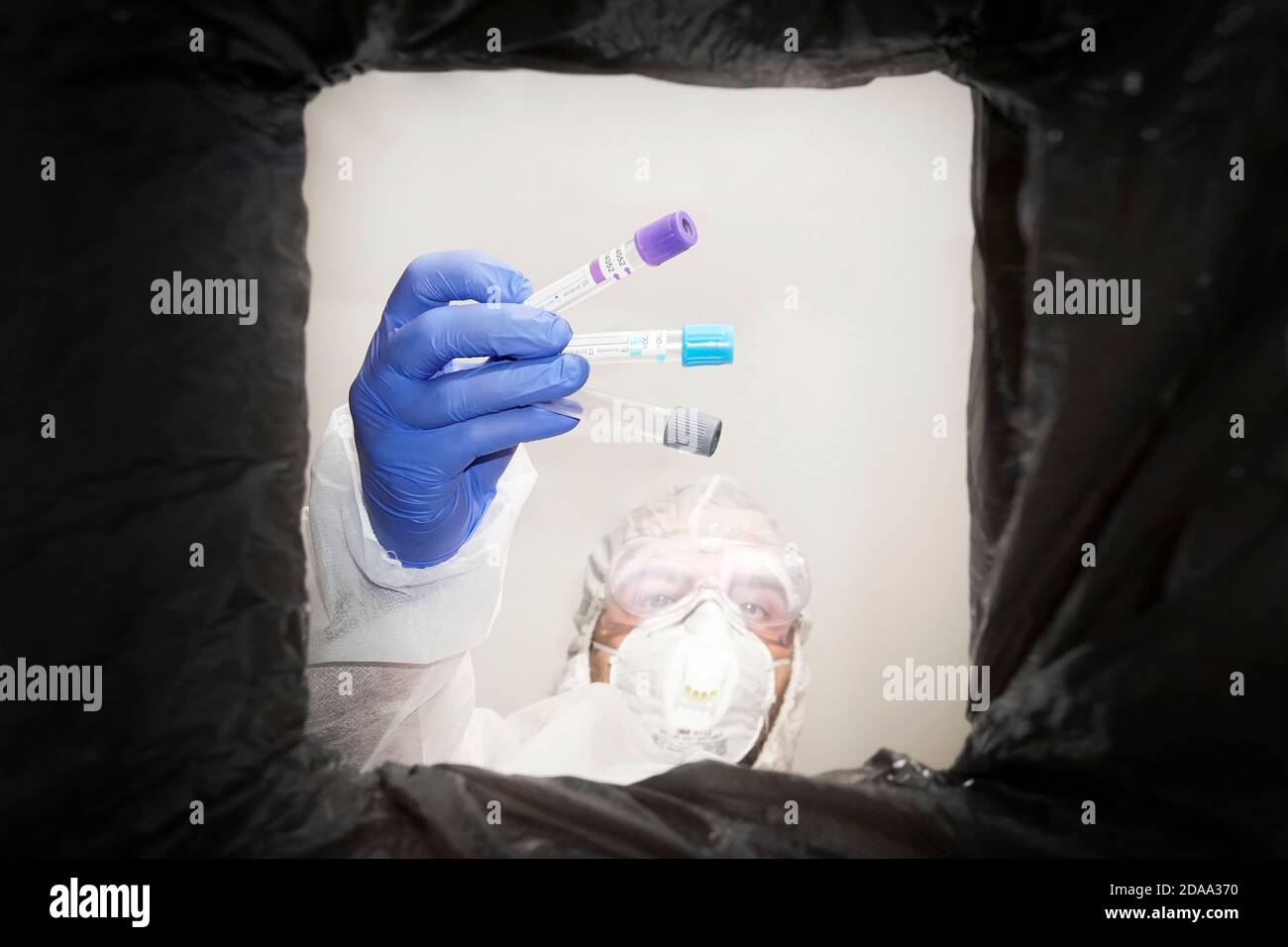 Recycling medical equipment hires stock photography and images Alamy