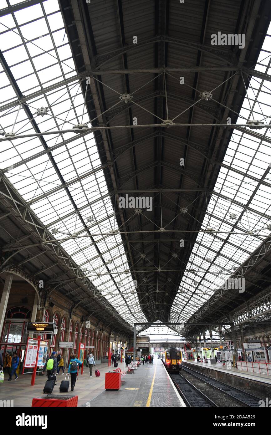 Preston Railway Station Stock Photo Alamy