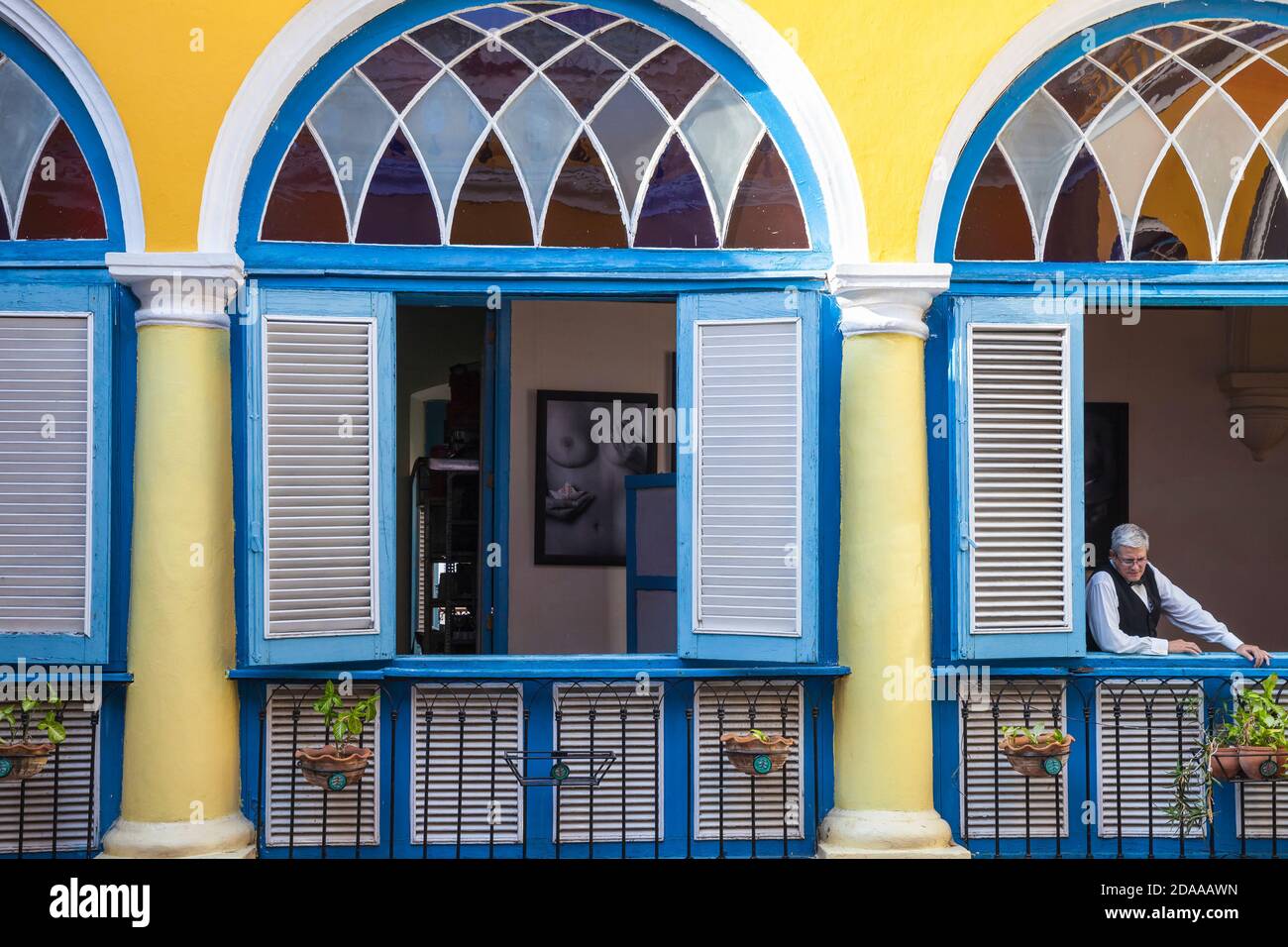 Cuba, Havana, Havana Vieje, Plaza de la Catedral, Palacio de los marqueses de Aguas Claras - a baroque palace now Restaurant El Patio Stock Photo
