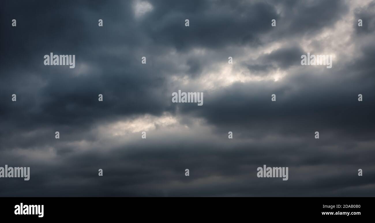 Dramatic sky. Dark storm clouds before rain Stock Photo - Alamy