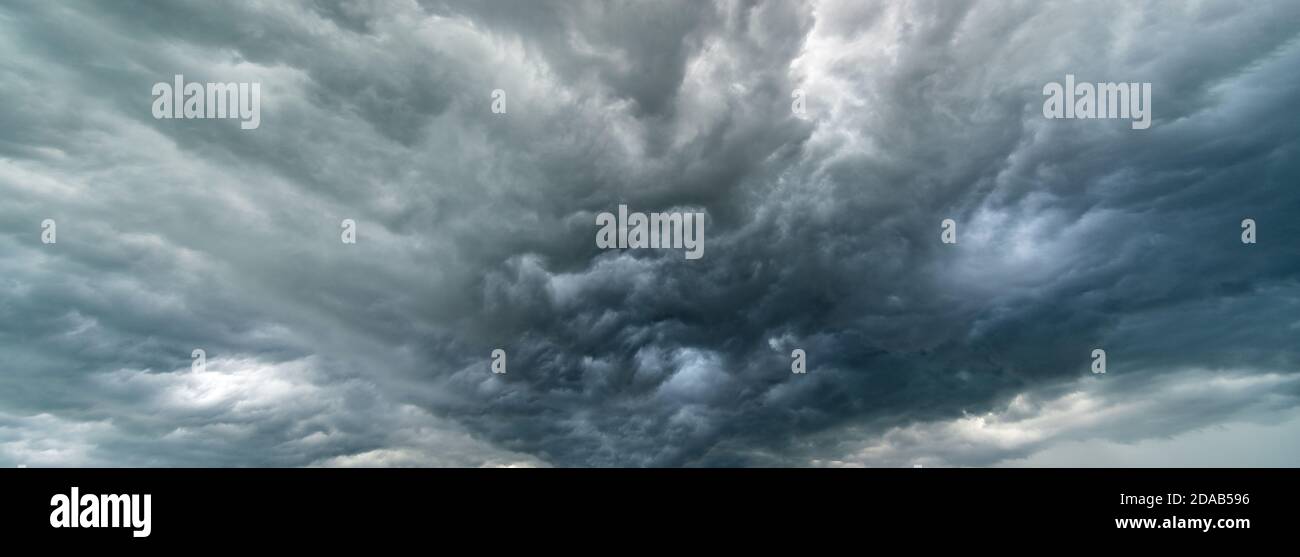 Stormy sky background hires stock photography and images Alamy