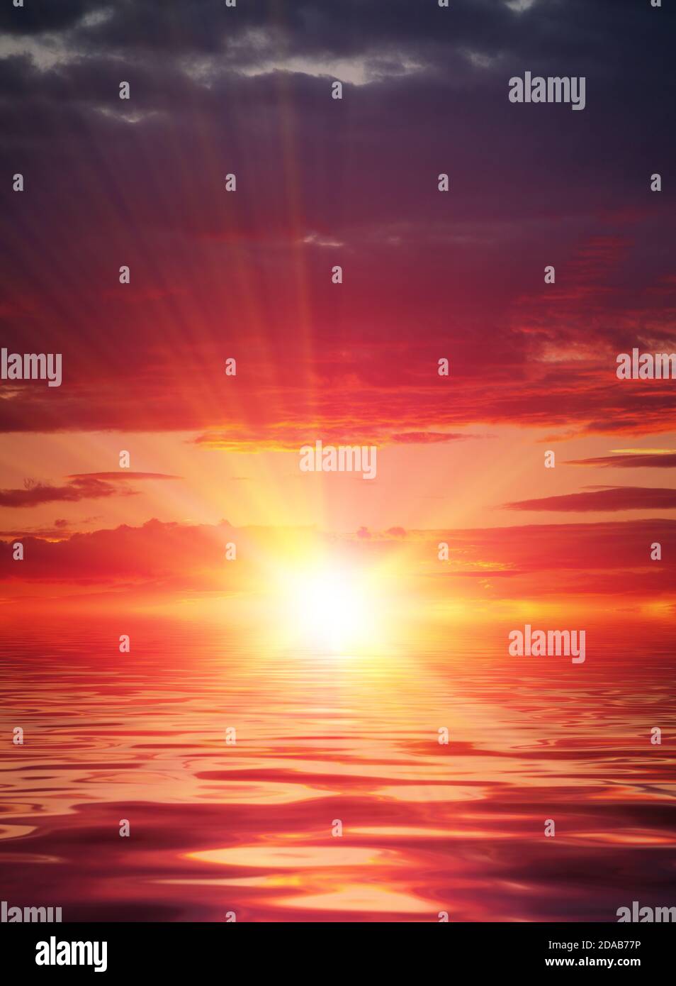 Sunset sky over shiny sea hi-res stock photography and images - Alamy
