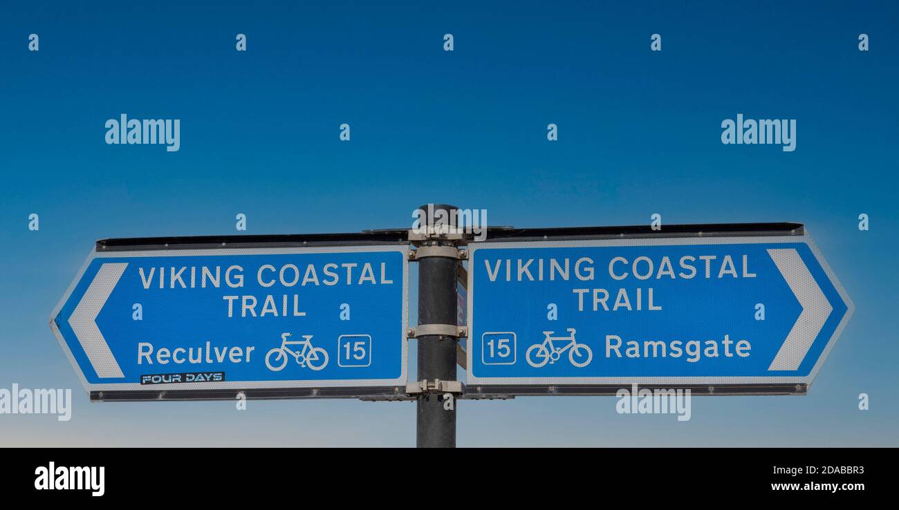 Kent, England, UK. 2020. An afteroon sun and cloudless background with a coastal bike trail sign between Reculer and Ramsgate, Kent, UK Stock Photo