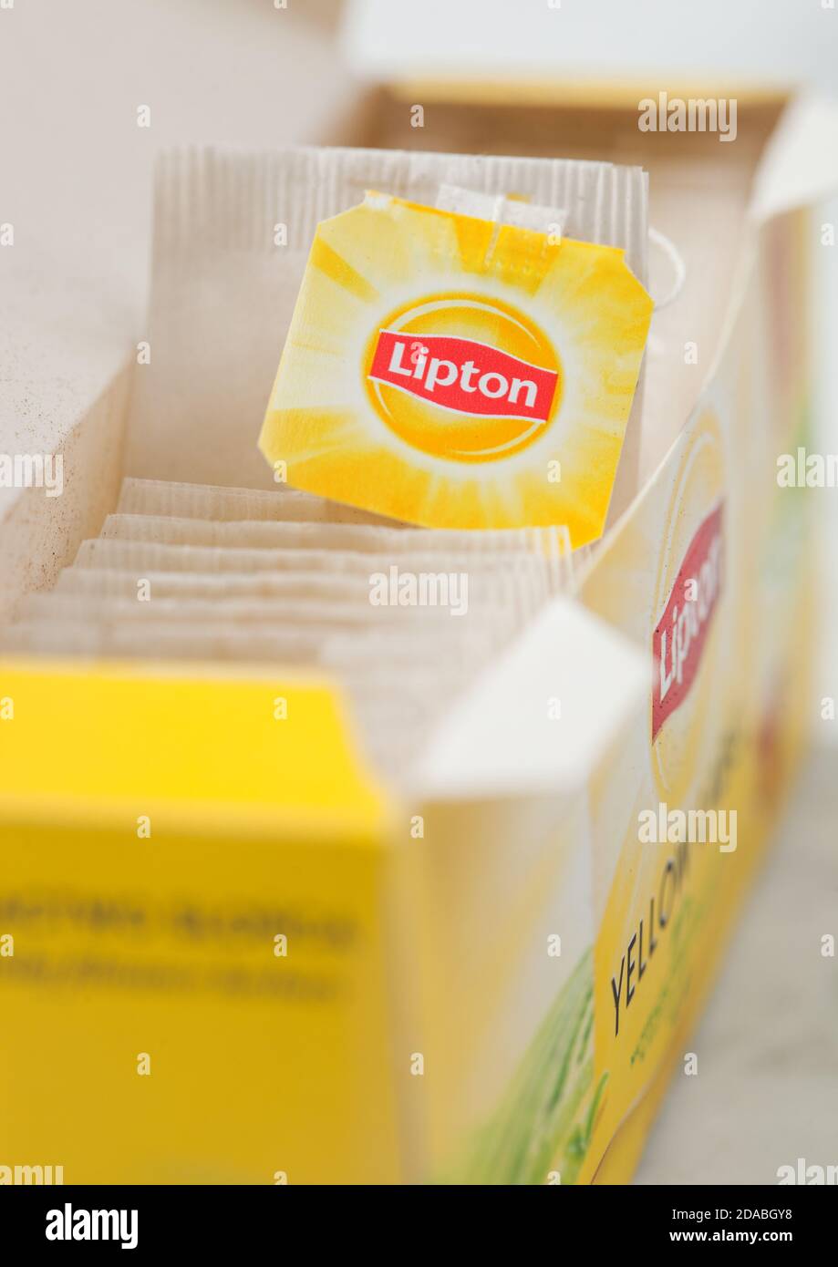 LONDON, UK - OCTOBER 21, 2020: Pack of Lipton Yellow Label tea bags of  flavoured black tea on light background Stock Photo - Alamy