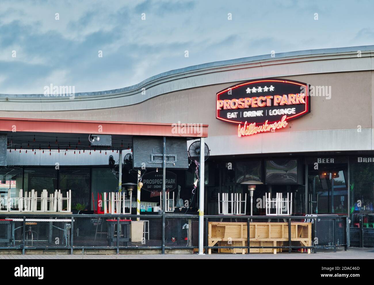 Houston, Texas/USA 10/23/2020: Prospect Park restaurant facade in Willowbrook Mall, Houston TX before business hours. Sports lounge business chain. Stock Photo