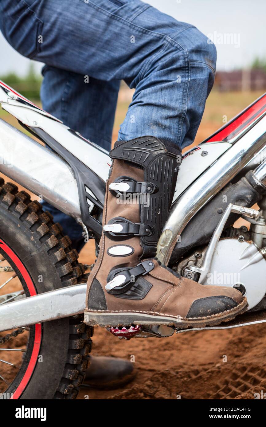Safety boots for motorcycle deals riding
