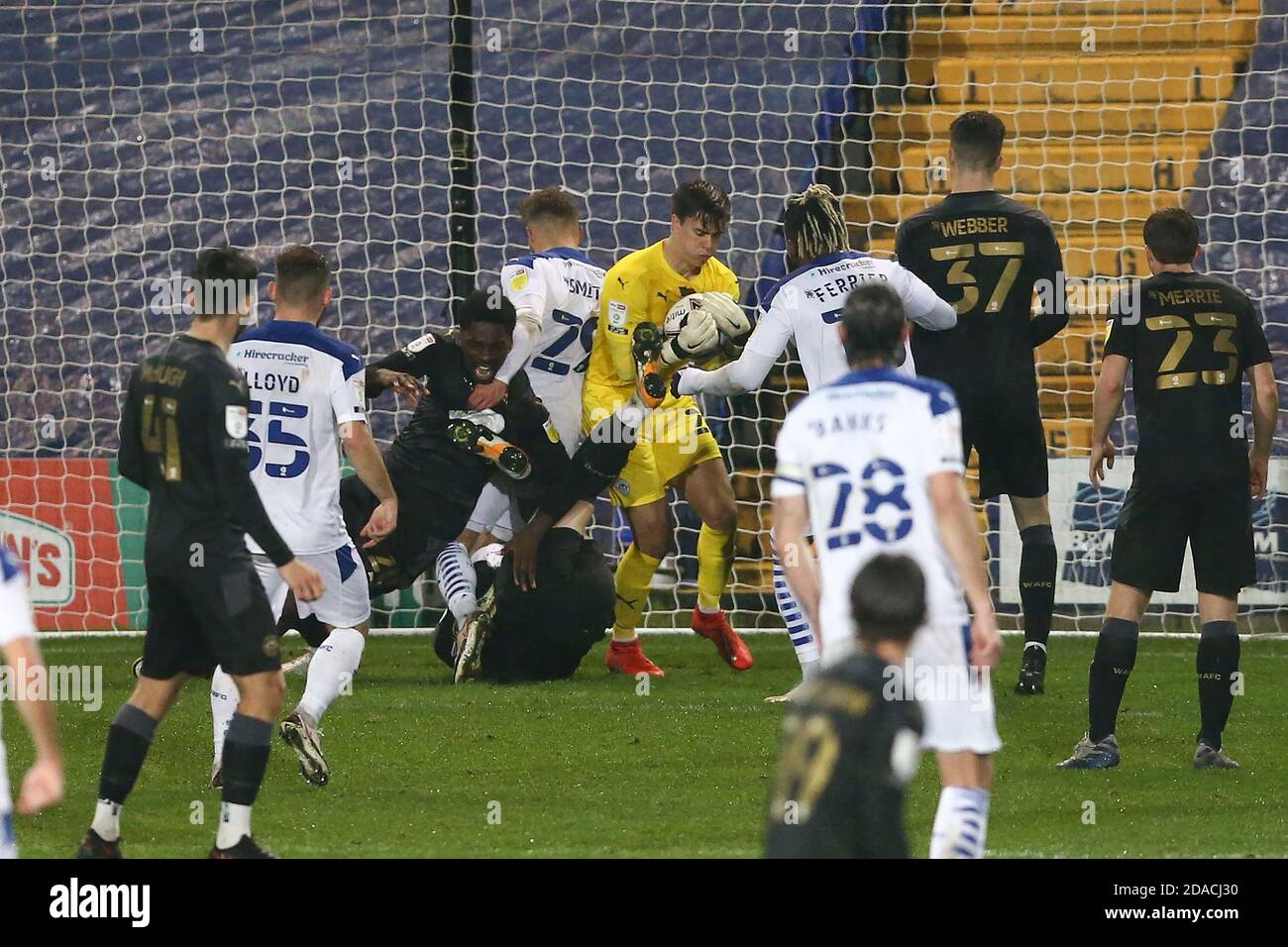 6 yard box hires stock photography and images Alamy