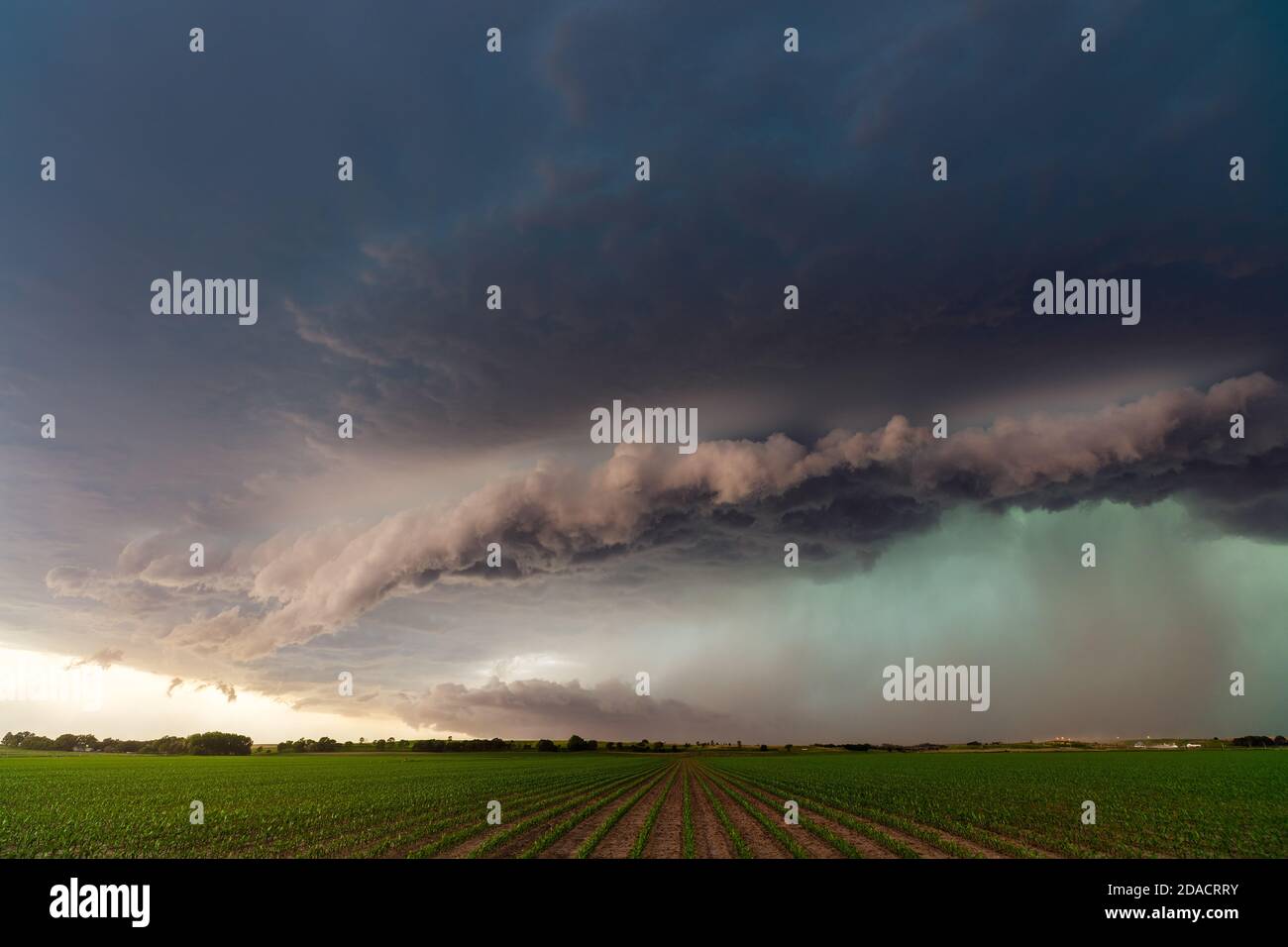 Severe thunderstorm with ominous sky and storm clouds near Anselmo, Nebraska Stock Photo