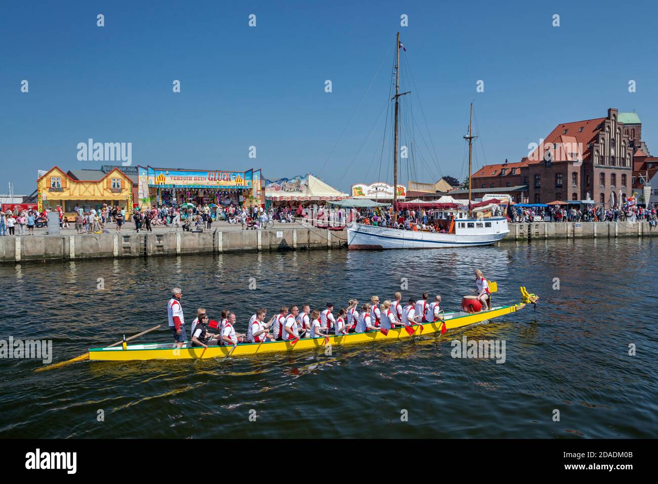 geography / travel, Germany, Mecklenburg-West Pomerania, Wismar, dragon boat race during the Hafentage, Additional-Rights-Clearance-Info-Not-Available Stock Photo