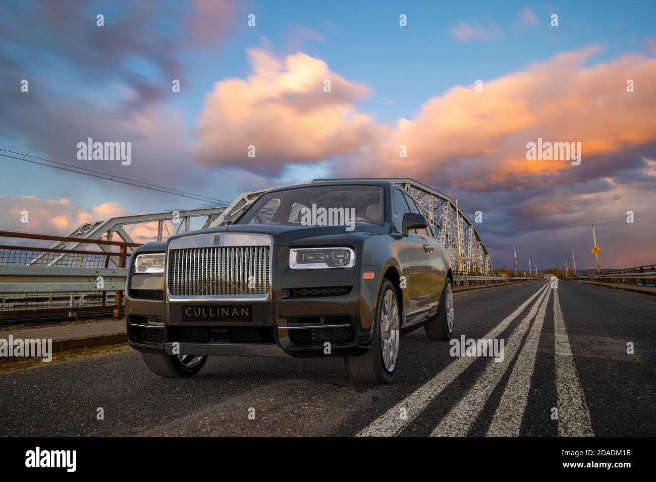 4x4 rolls royce cullinan hi-res stock photography and images - Alamy