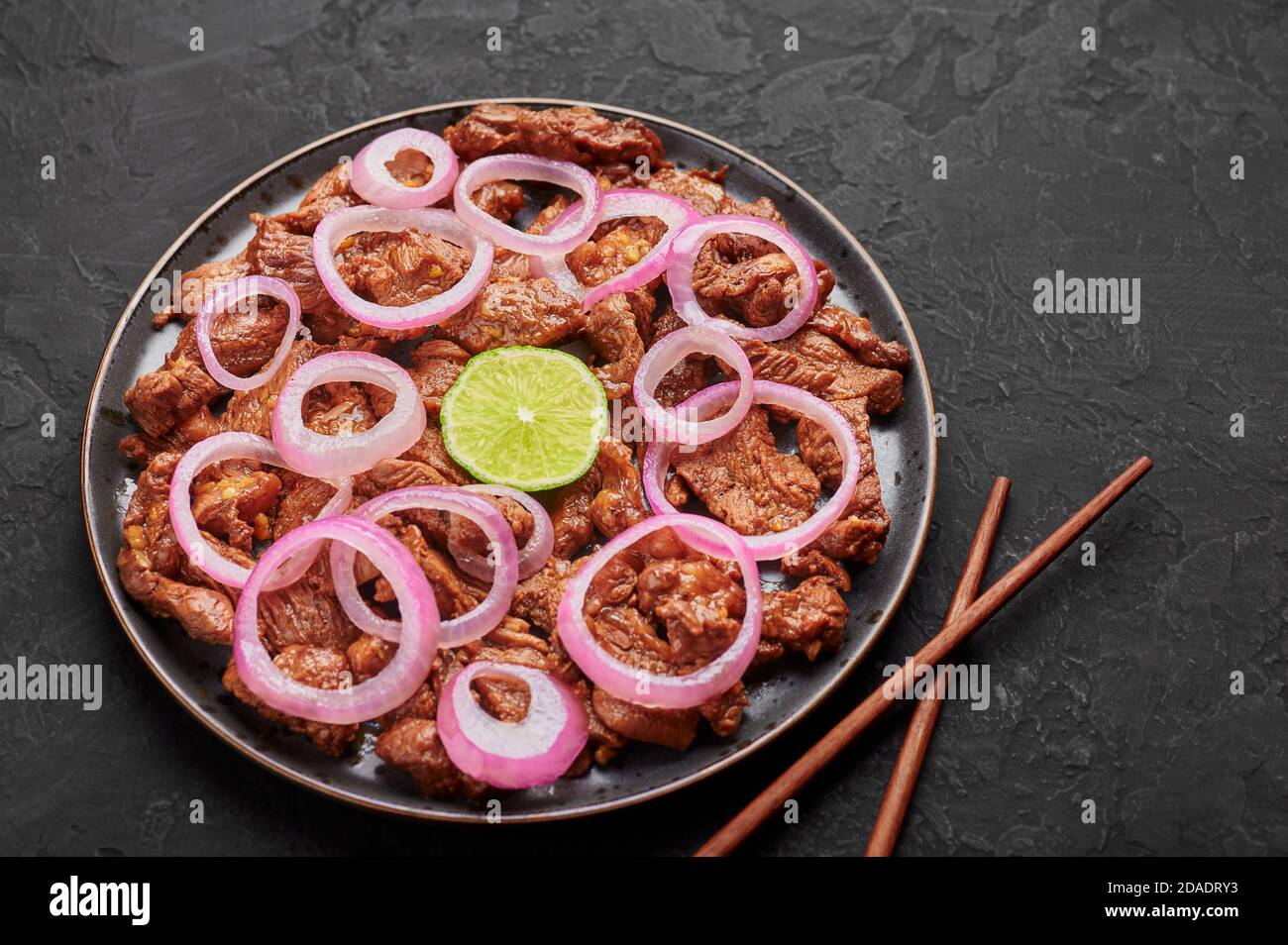 Encebollado de beaf