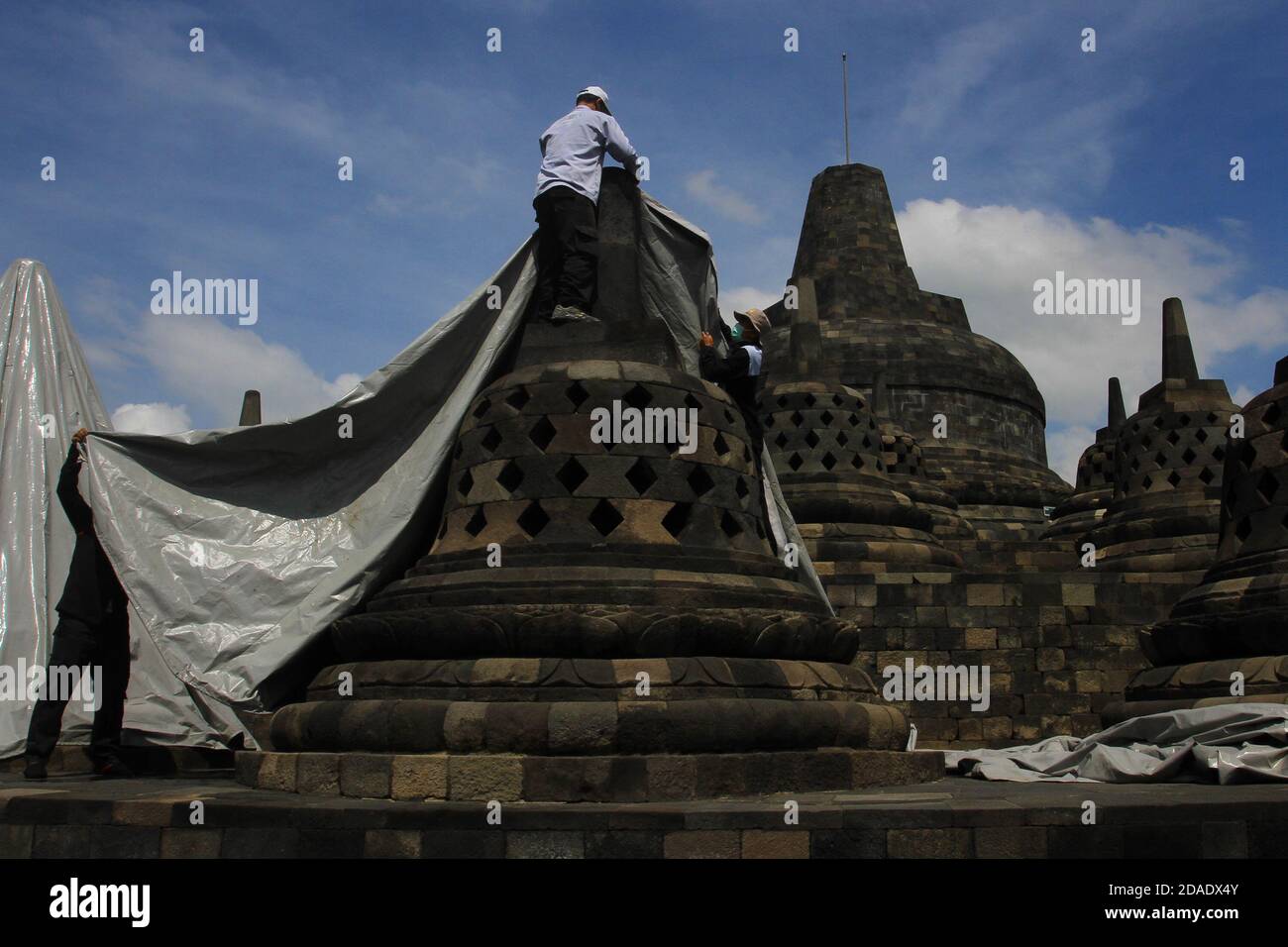 Borobudur temple scams to avoid