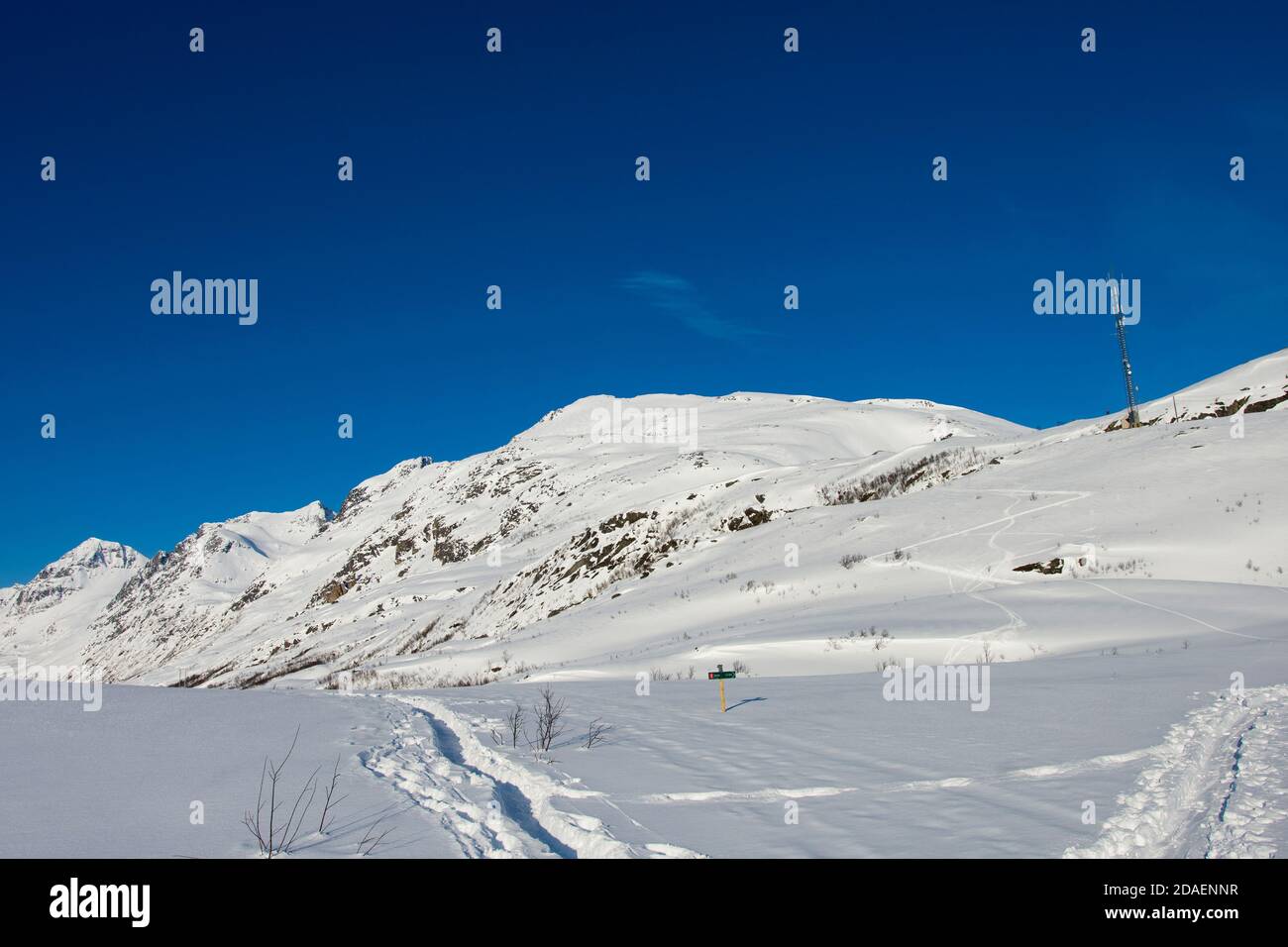 Hiking in winter. Backpacking in Arctic Circle Stock Photo Alamy