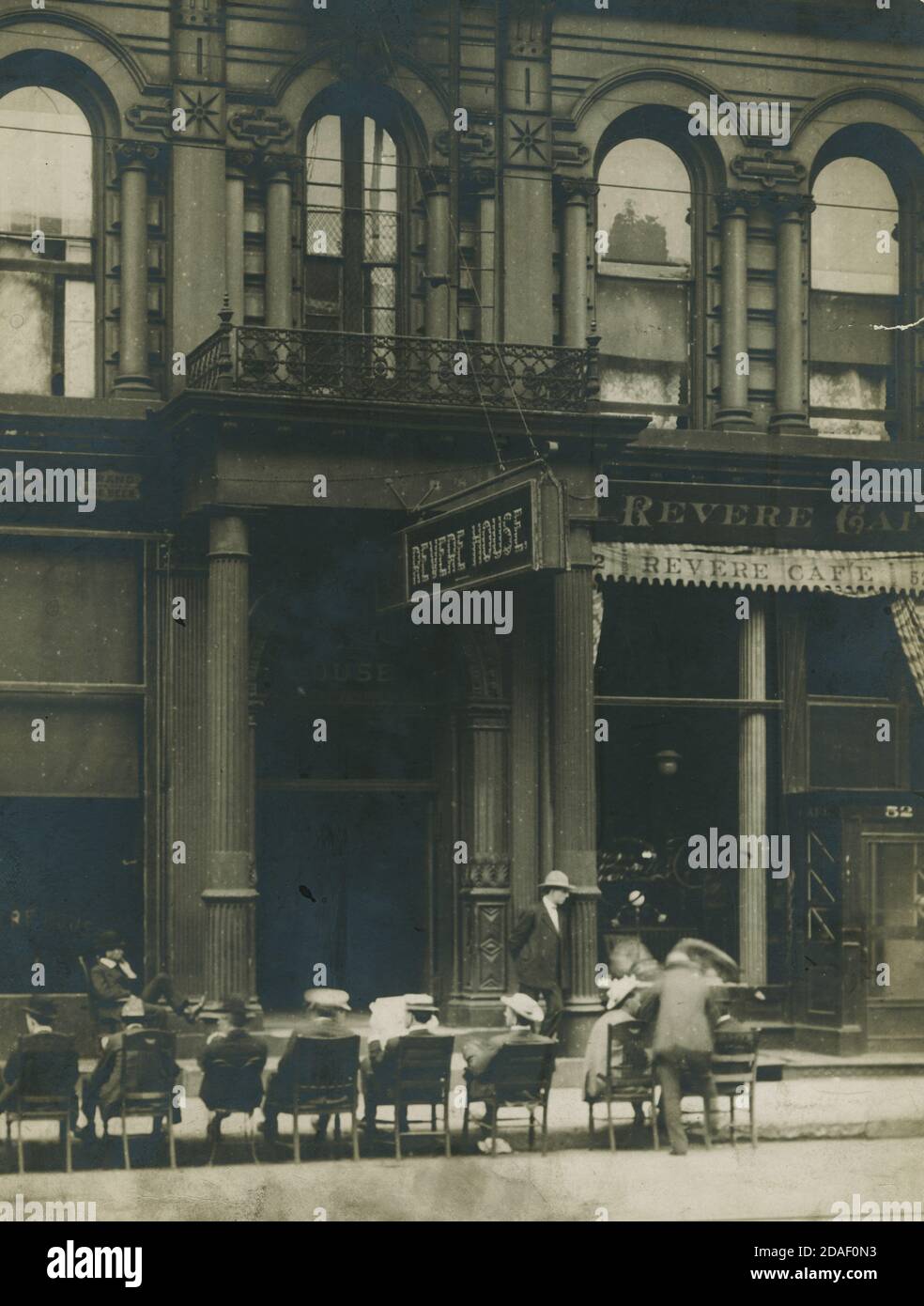 Exterior view of the Revere House, located at 417 North Clark Street