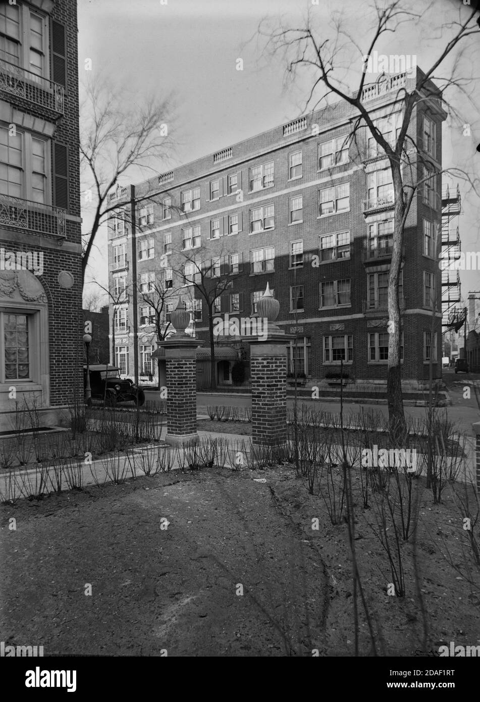 Elevation of The Arlington, architect Olsen and Urbain, Chicago, Illinois, circa 1923-1936. Stock Photo