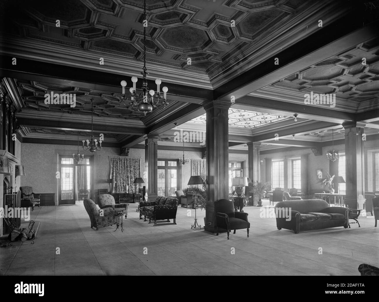 Entire lounge in Furniture Club of America, architect Max Dunning, Chicago, Illinois, circa 1923-1936. Stock Photo