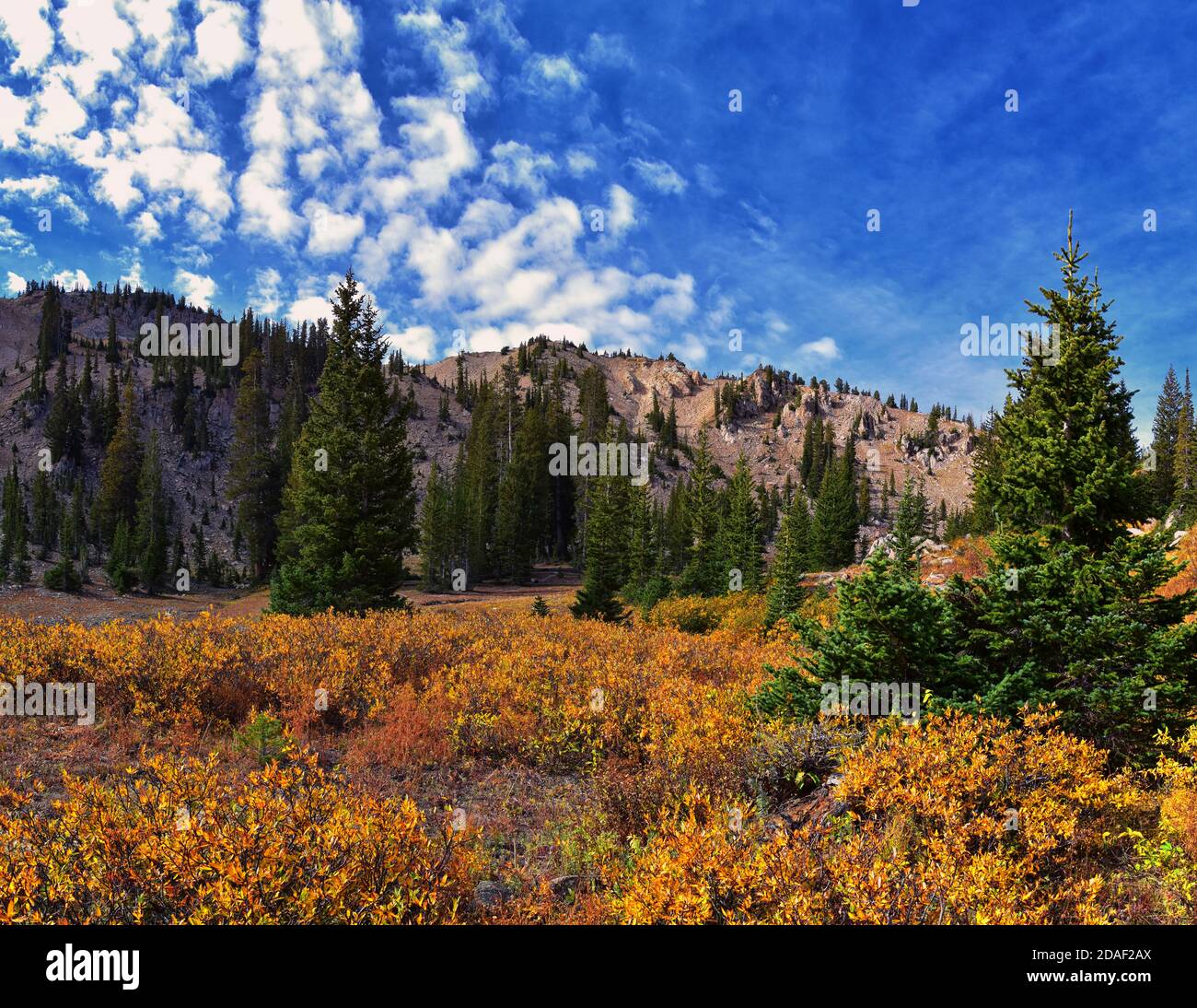Lake Mary Martha Catherine views of hiking trail to Sunset Peak on the