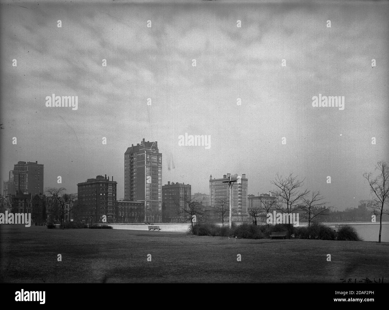 Lake Shore Drive view of 1121 North Lake Shore Drive, architect Robert