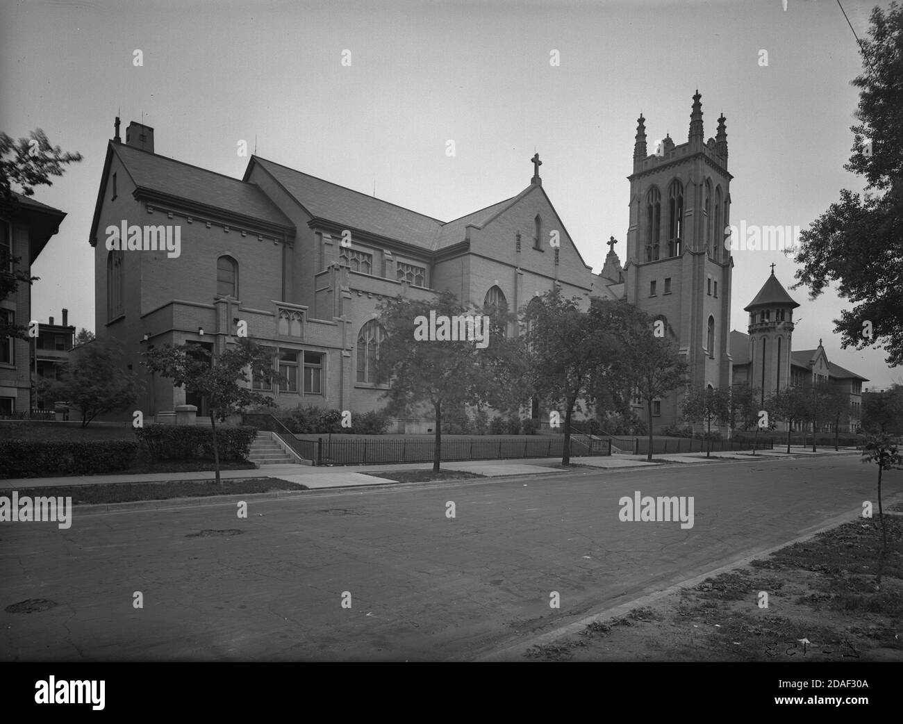 Side view of St. Philomenas Church, architect Hermann Gaul, in Chicago