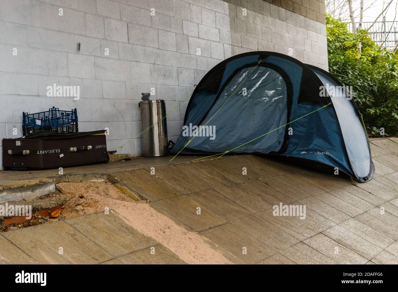 Poor Poverty Homeless Tent High Resolution Stock Photography And Images Alamy
