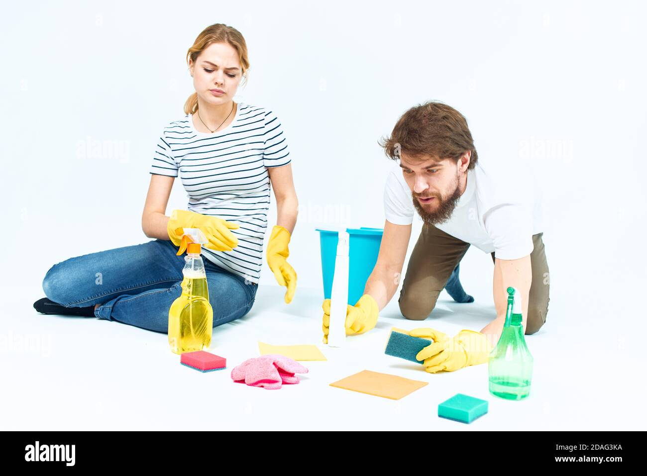 Family washing floors cleaning hi-res stock photography and images - Alamy