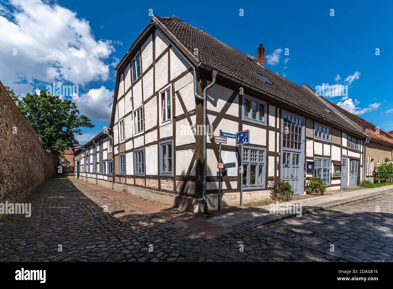 Neubrandenburg, Stadtansicht, altes Fachwerkhaus Stock Photo