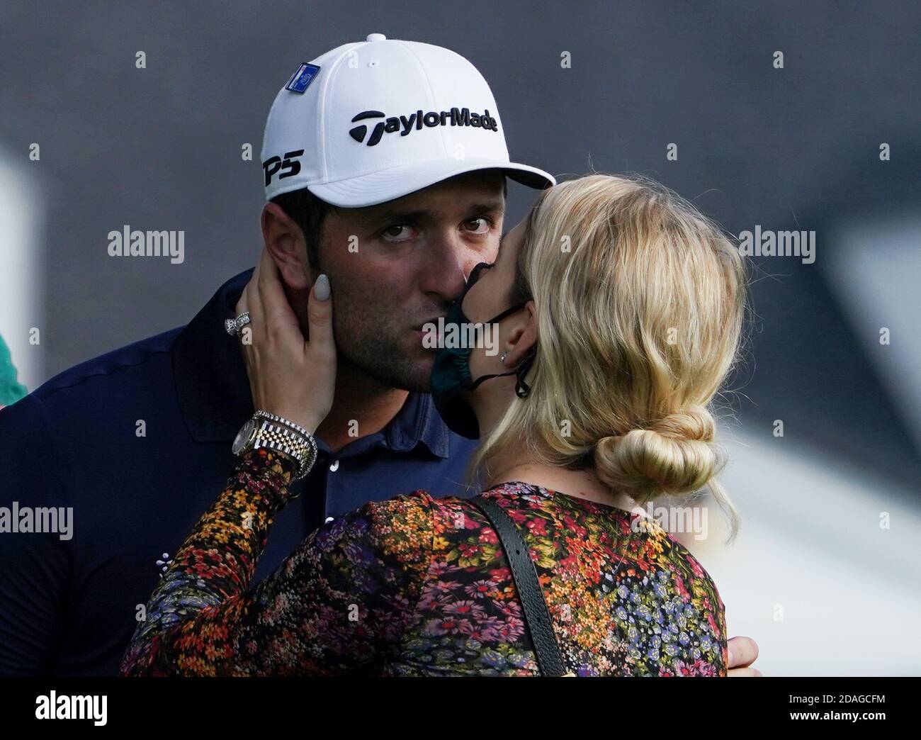 Augusta, United States. 12th Nov, 2020. Jon Rahm of Spain and Kelley Cahill kiss in the first round of the 2020 Masters golf tournament at Augusta National Golf Club in Augusta, Georgia on Thursday, November 12, 2020. Photo by Kevin Dietsch/UPI Credit: UPI/Alamy Live News Stock Photo