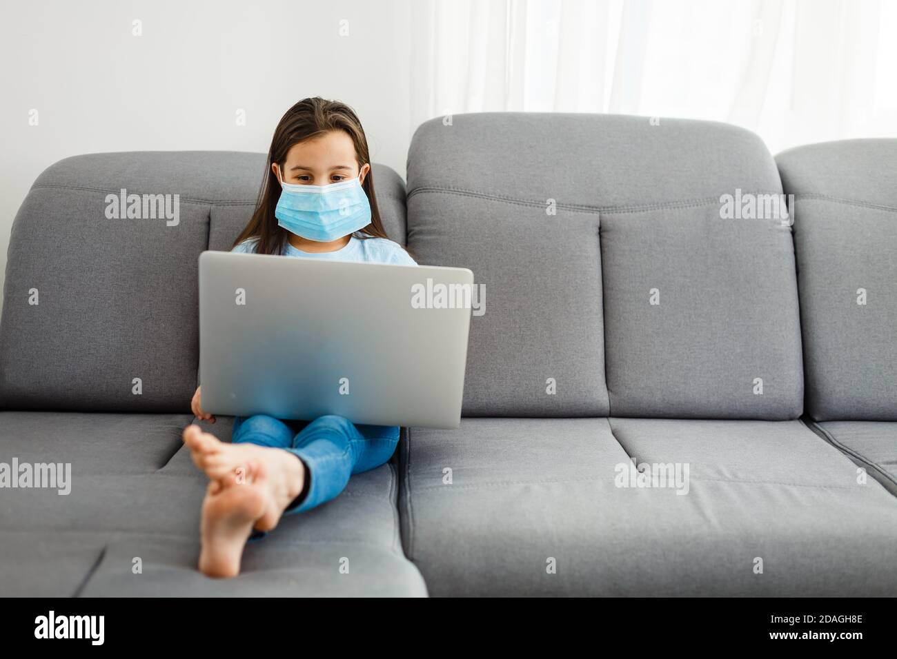 Distance learning online education webpage Stock Photo - Alamy