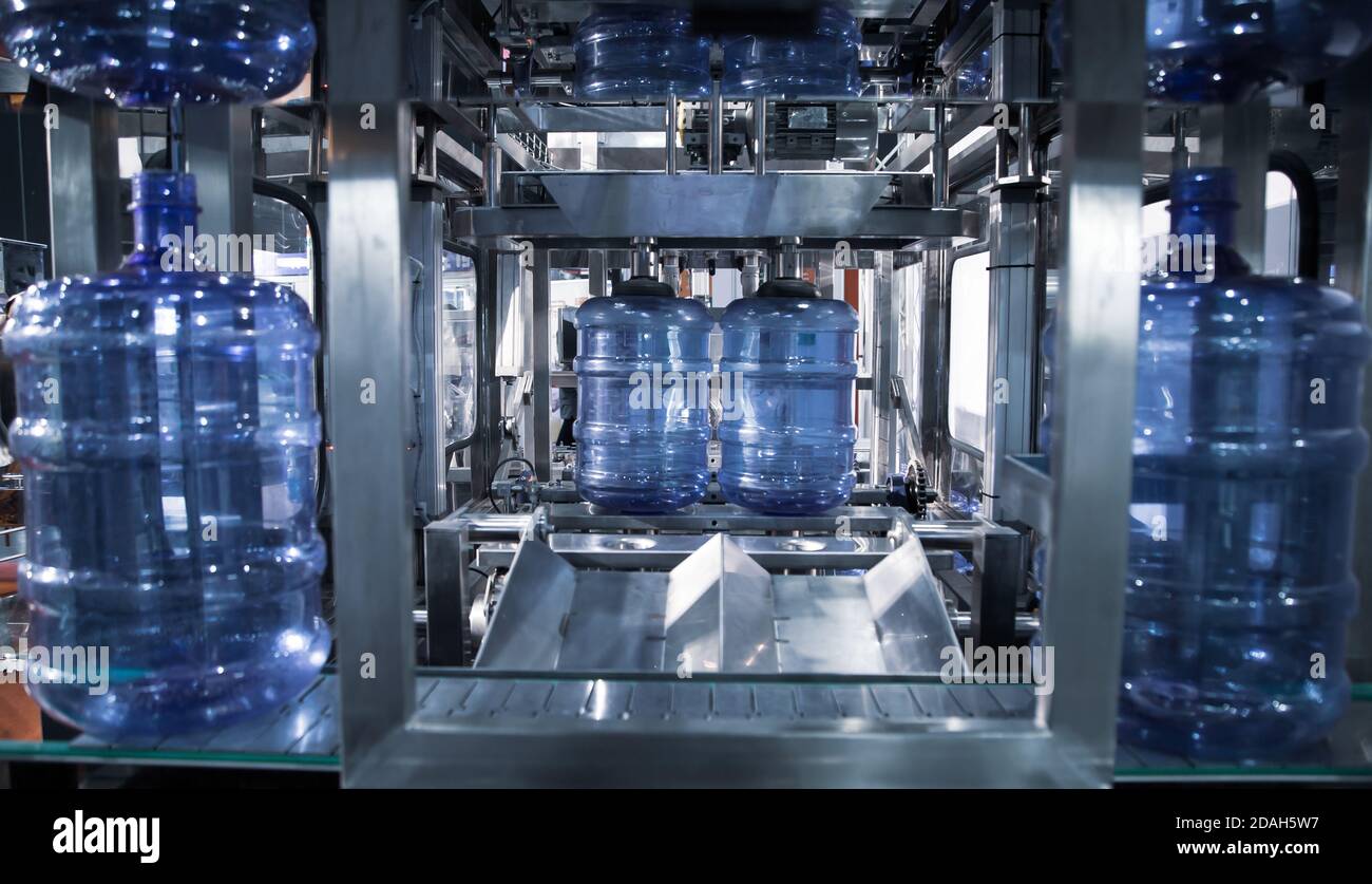 Automatic water bottle 5 gallon washing, filling and capping machine