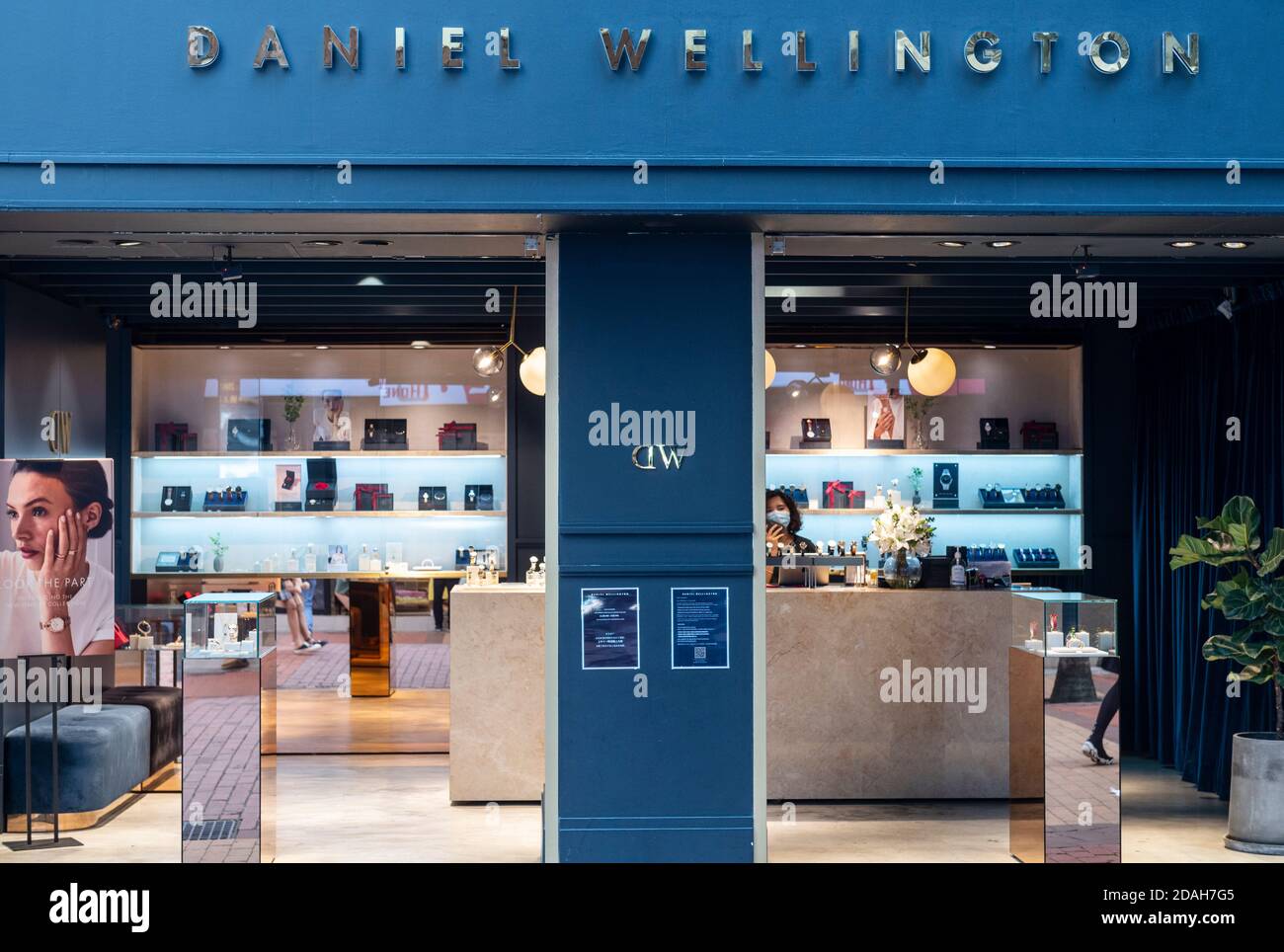 Daniel wellington hi-res stock photography and images - Alamy