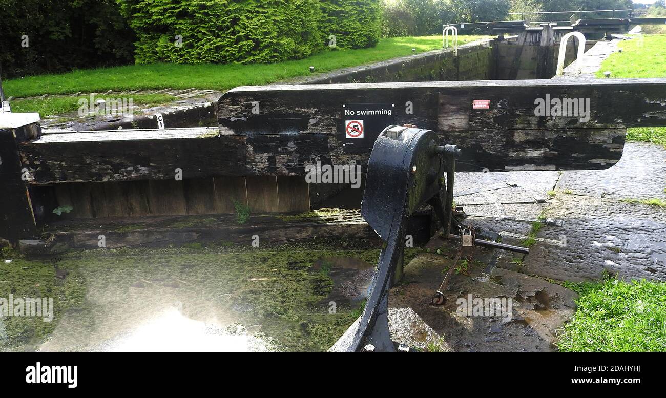 British Canal System -Glasson Branch of Lancaster Canal,  England, UK  -- Glasson Top Lock gates & mechanism September 2020. Stock Photo