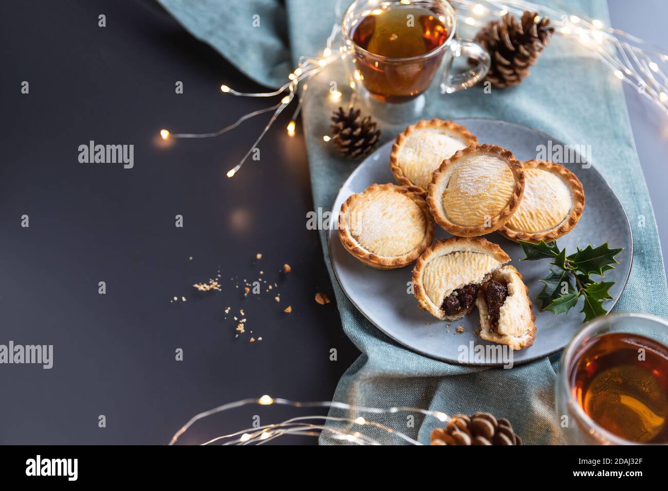 British mince pie hi-res stock photography and images - Alamy