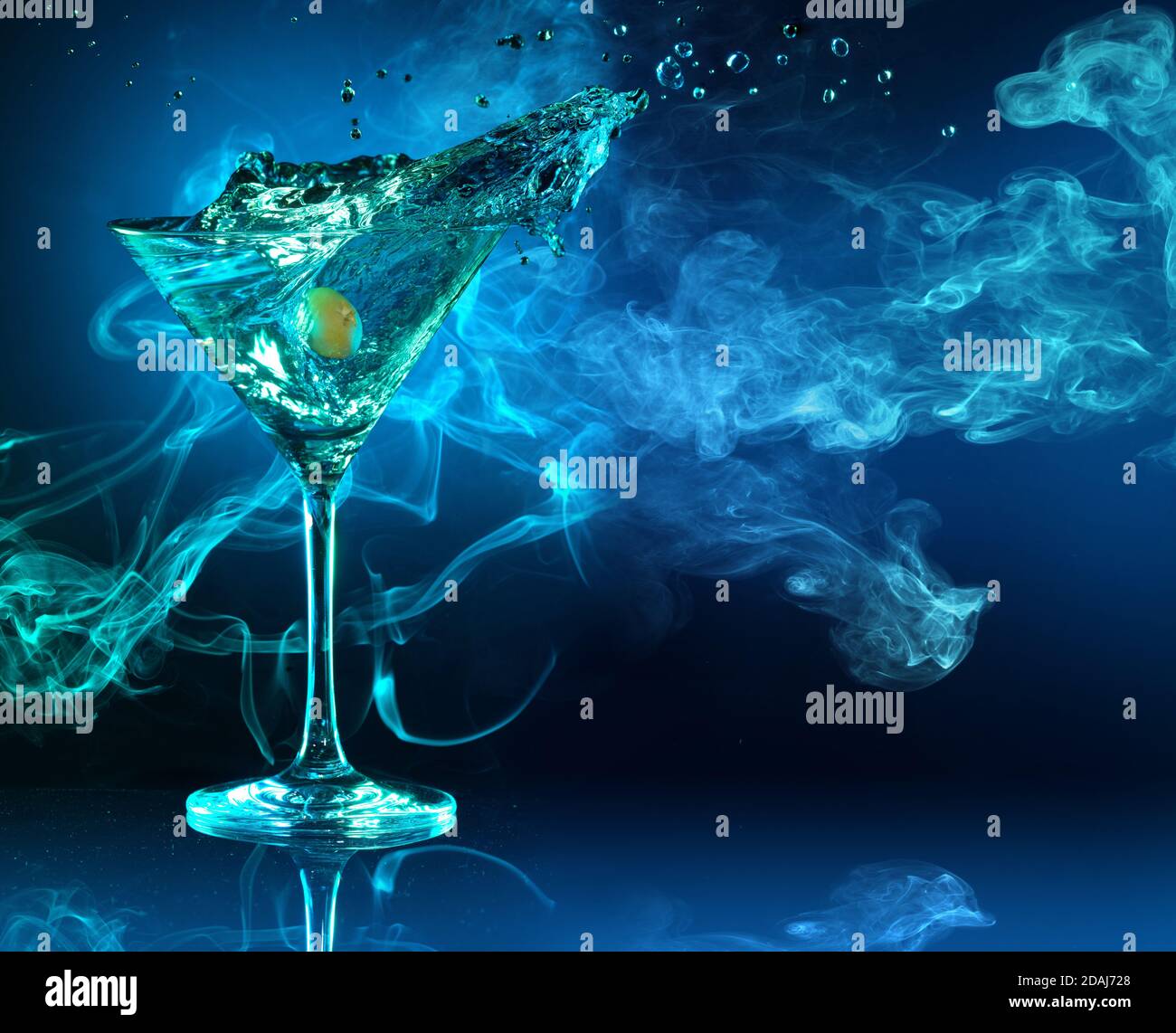 Blue background with cocktail hi-res stock photography and images - Alamy