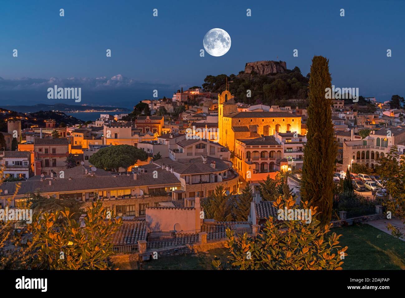 CASTLE RUINS OLD TOWN BEGUR COSTA BRAVA CATALONIA SPAIN Stock Photo - Alamy