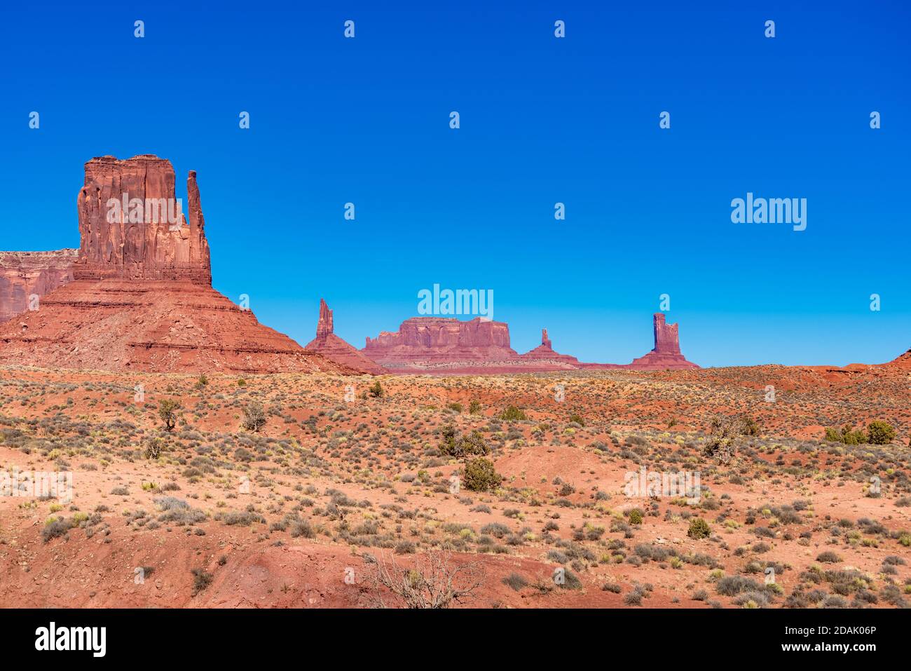 Drone view in Monument Valley Stock Photo - Alamy
