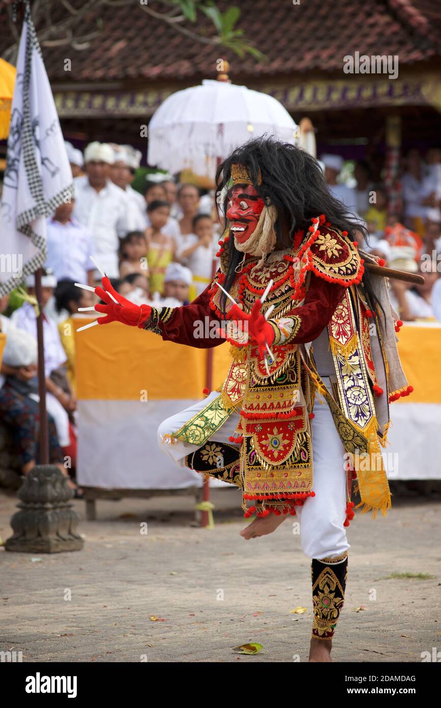 Balinese Masked Dance Part Of The Barong Dance Jauk Keras Depicts The King Of Giants A Dynamic Yet Frightening Figure Topeng Sakenan Temple Bali Indonesia Stock Photo Alamy