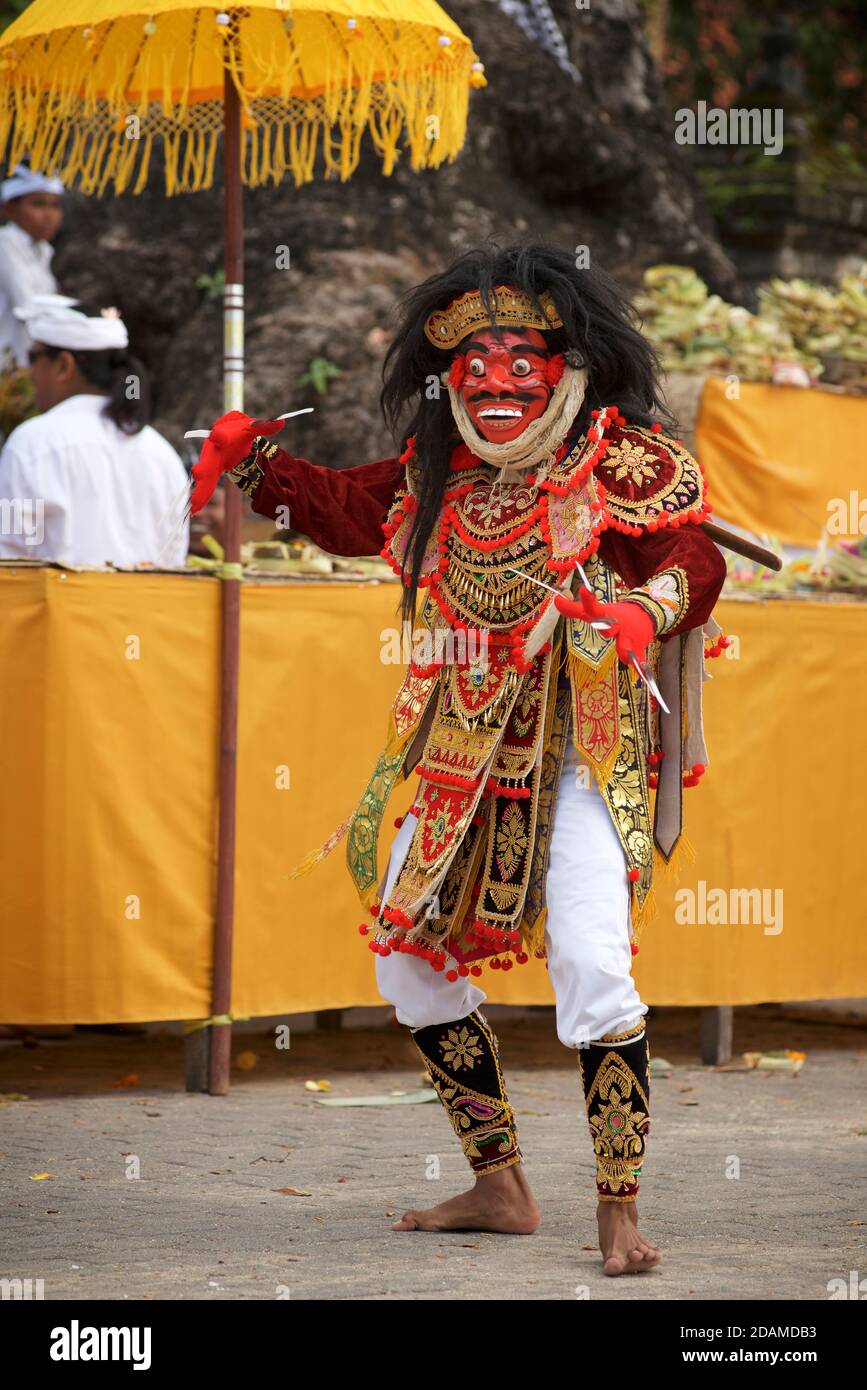 Balinese Masked Dance Part Of The Barong Dance Jauk Keras Depicts The King Of Giants A Dynamic Yet Frightening Figure Topeng Sakenan Temple Bali Indonesia Stock Photo Alamy