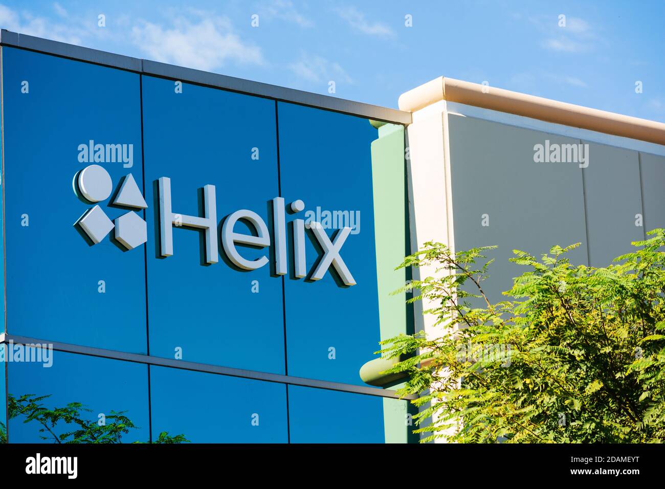 Helix logo sign on campus building. Helix Opco is part of the biotechnology research services industry - San Diego, California, USA - 2020 Stock Photo